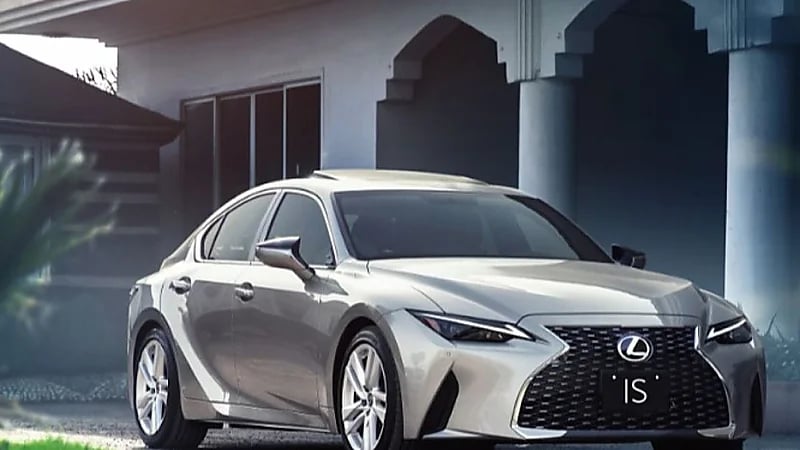 بالفيديو.. مواصفات وأسعار لكزس IS 300 موديل 2023 في المملكة