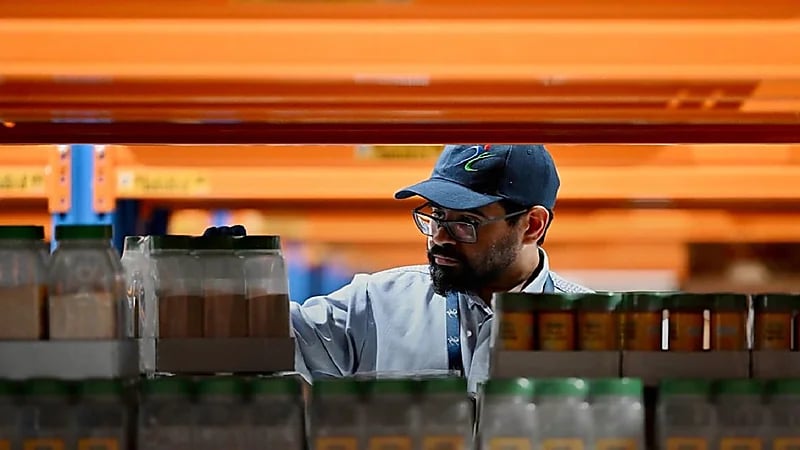 الغذاء والدواء تضبط 996 منشأة مخالفة