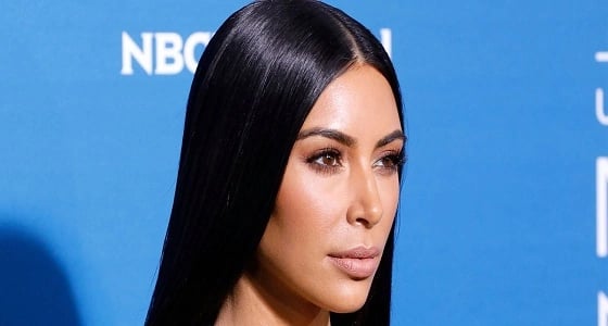 ثورة غضب تحيط بـ " كيم كاردشيان " بعد اتهامها بسرقة تصميمات الملابس
