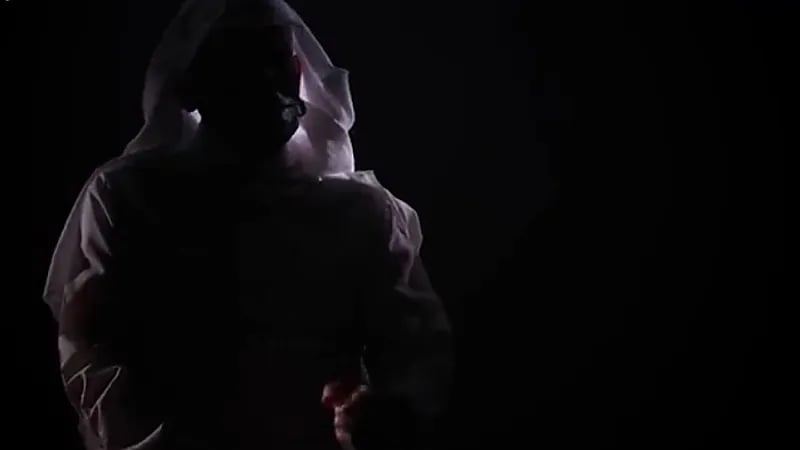 بالفيديو .. مواطن يروي قصة غرقه في عالم غسل الأموال