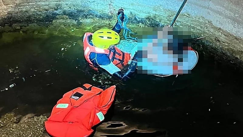 ‏إنقاذ شخص سقط في بئر بالطائف