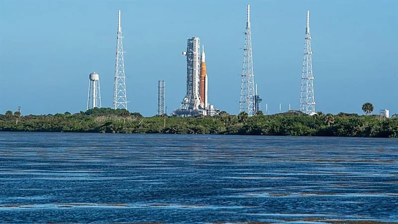 ناسا تعلن إلغاء إطلاق صاروخها الجديد إلى القمر