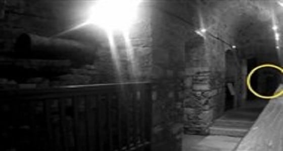 بالفيديو.. ظهور شبح سجين تم إعدامه داخل أروقة سجن مهجور