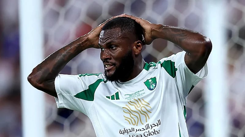 الأهلي يتمسك بـ كيسيه ويغلق باب الرحيل