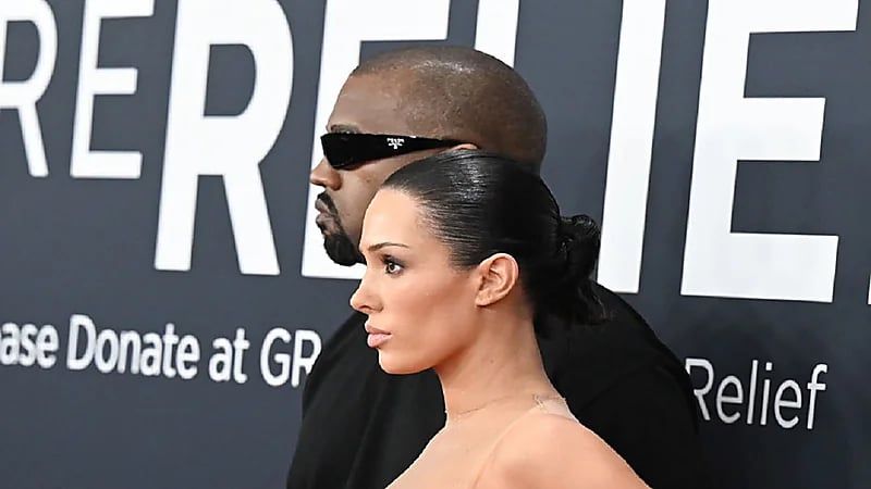 مطالبات باعتقال زوجة كاني ويست