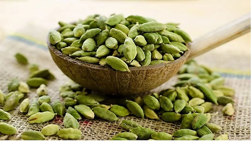 فوائد تناول الهيل بانتظام لصحة الجسم والمزاج