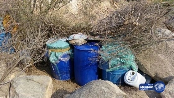 شاهد.. قصة زجاجة المياه التي ظهرت بحوزة حارس منتخب مصر أثناء ركلات الترجيح 