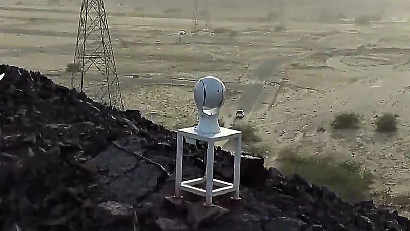 تعزيز الرقابة على مداخل مكة والمشاعر بكاميرات حرارية ذكية.. فيديو