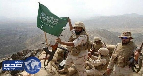 بالفيديو.. مرابطو الحد الجنوبي يواصلون بطولاتهم.. أحدهم يلقن حوثياً الشهادة