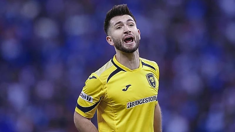 لاعب الإتحاد السابق ‏فيلانويفا يعلن اعتزاله كرة القدم