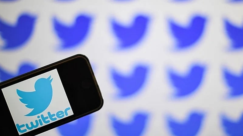 "تويتر" تتيح للمستخدمين دفع "إكراميات" لحساباتهم المفضلة