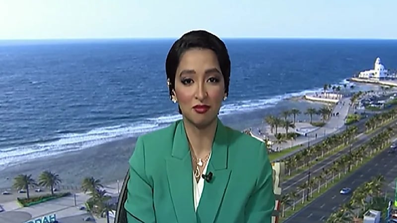 مضيفة طيران: عملنا ممتع وهناك إقبال كبير من السعوديات عليها (فيديو )