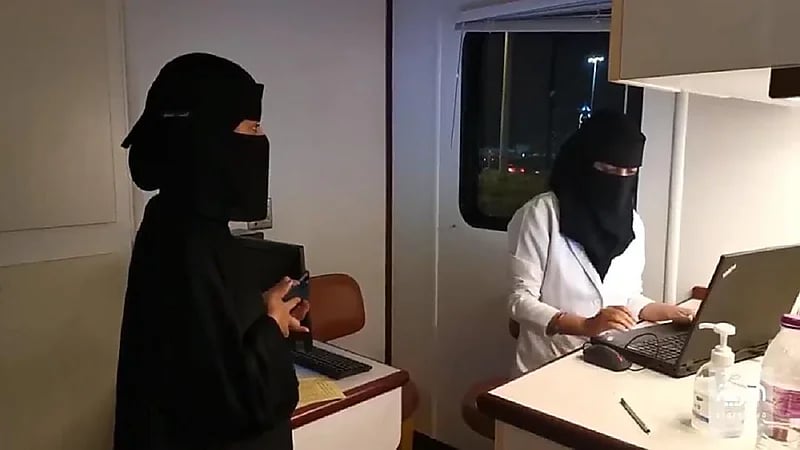 بالفيديو.. إطلاق مركز لقاحات ‎كورونا متنقل في ‎جازان