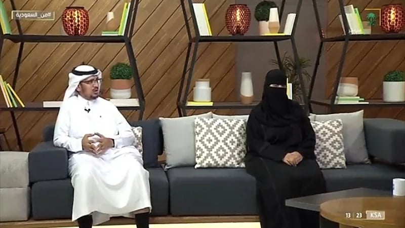 بالفيديو.. زوجان يرويان قصة احتضانهما لطفلتين توأم