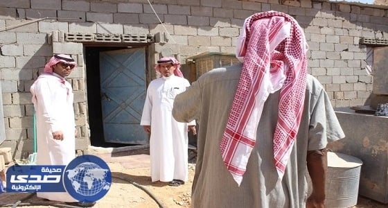 " الأفلاج الخيرية " تتفاعل مع حالة المسن ووالدته الكفيفة
