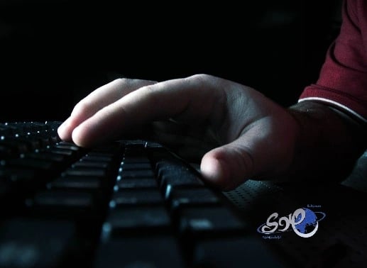 القبض على وافد اخترق حاسوب فتاة سعودية ونشر صورها