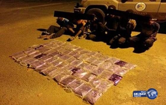 ضبط 6 مهربين و70 بلاطة حشيش بالعارضة