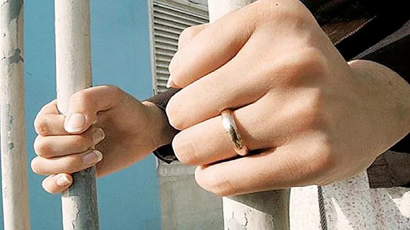 حبس سيدة خانت زوجها وقتلت رضيعها خوفا من الفضيحة