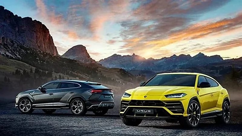 بالصور.. مواصفات السياراة لامبورجيني اوروس 2022