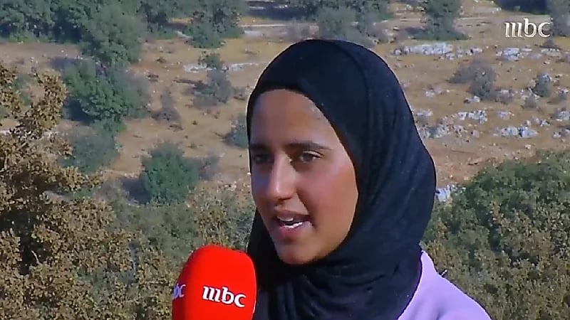 بالفيديو .. طالبة ترعى الأغنام وتجتاز الثانوية العامة بمعدل 99%