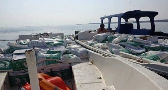 " الملك سلمان للإغاثة  " يوزيع المواد الإيوائية لـ 983 أسرة نازحة بصنعاء