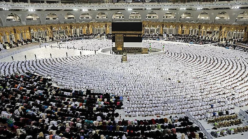 "الصحة" توجه 3 نصائح للمرأة الحامل قبل التوجه لأداء العمرة