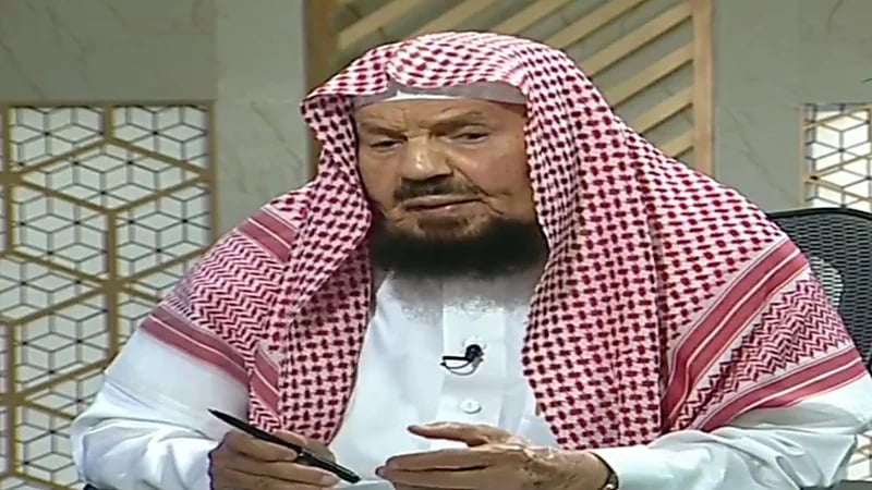 بالفيديو.. "المنيع" يوضح حكم الاقتراض من بنك ربوي لإجراء عملية جراحية