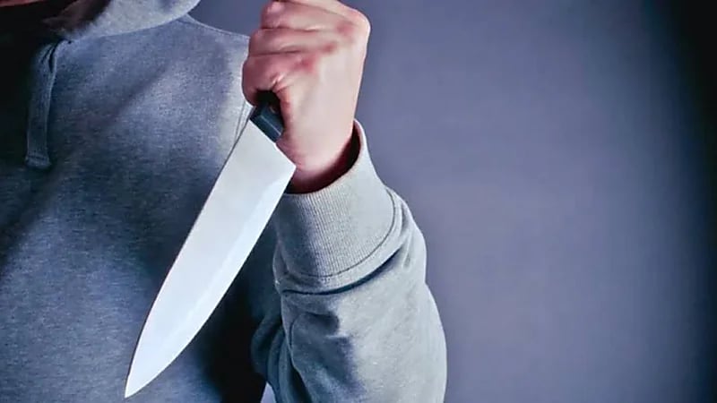 شاب يقتل والدته طعنًا في تونس