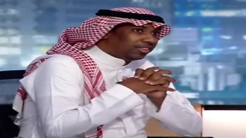 بالفيديو.. طلال المشعل يروي تفاصيل موقف غريب تعرض له من نجم الهلال يوسف الثنيان