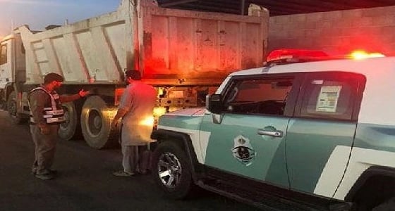 القبض على قائد شاحنة خالف النظام المروري في عسير