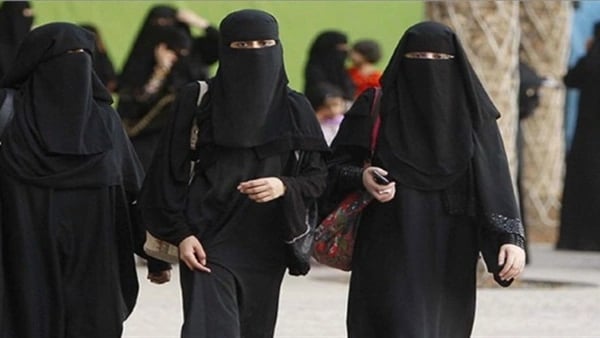 حظر بيع أو تصنيع النقاب بالمغرب لأسباب أمنية