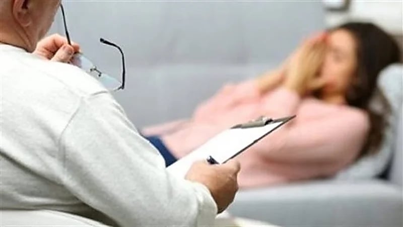 طبيب مصري يهدد النساء بفضحهن مقابل ممارسة الفاحشة