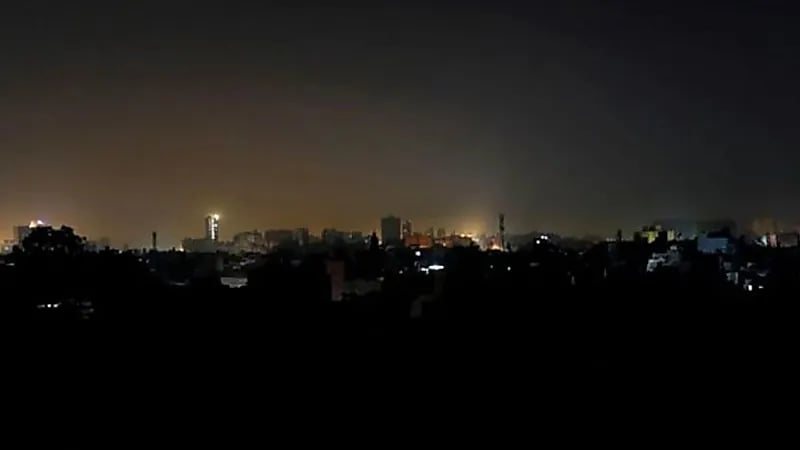 كييف تغرق في ظلام دامس