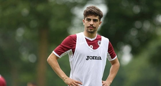 جوستافو يتمنى دخول التاريخ من خلال العميد