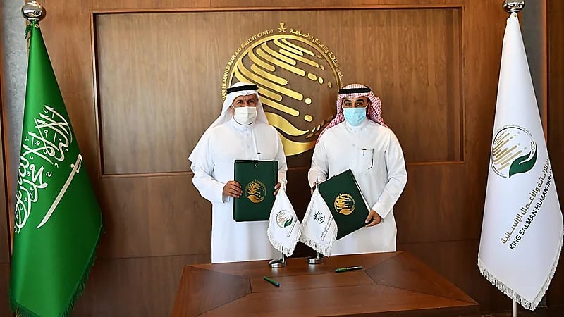 بالصور.. مركز الملك سلمان للإغاثة يوقع مذكرة تفاهم مع "التدريب التقني"