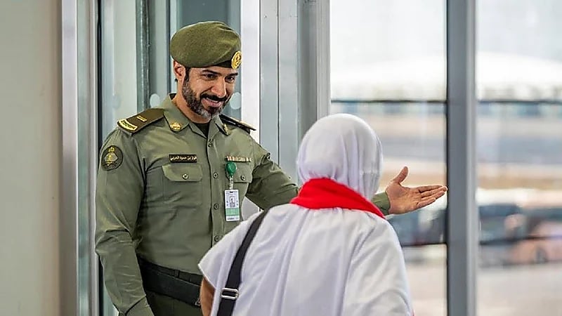 إنهاء إجراءات مغادرة ضيوف الرحمن بالمنافذ الدولية