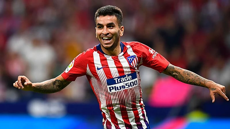 مهاجم أتلتيكو مدريد يدرس الانتقال لدوري روشن
