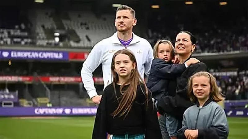 بلجيكا تودع قائدها التاريخي بمشهد أبوي مؤثر