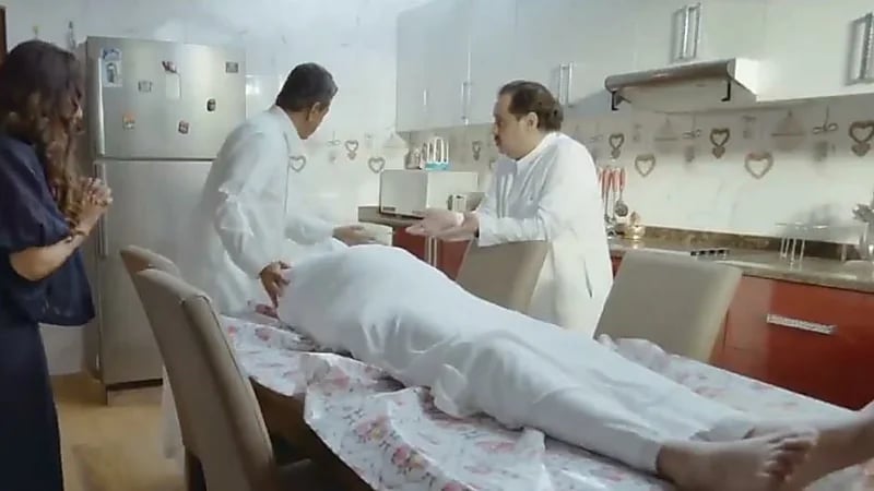 مشهد للفنان ناصر القصبي في "ممنوع التجول" يثير الجدل.. "فيديو"