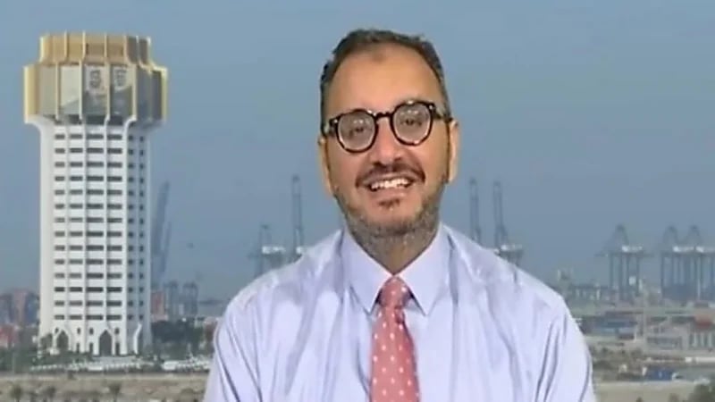 استشاري يتحدث عن الجرعة الثالثة والرابعة من لقاح كورونا "فيديو"