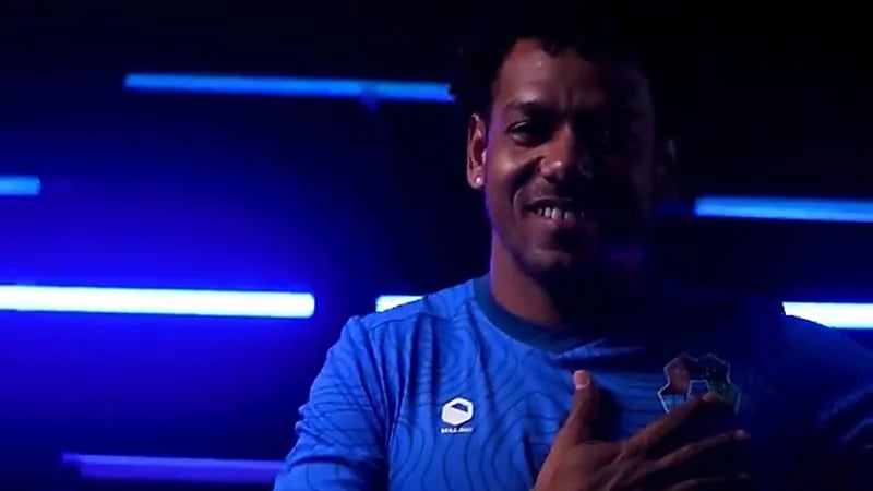 نيوم يعلن التعاقد مع رومارينيو .. فيديو