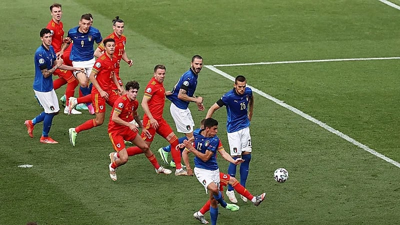 إيطاليا تهزم ويلز ويتأهلان لثمن نهائي يورو 2020