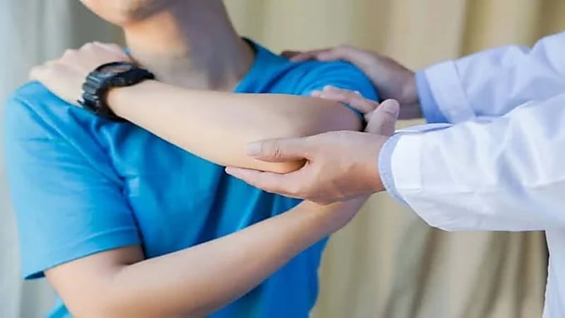 ألم الكتف ينذر بمرض خطير