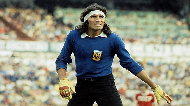 وفاة الحارس الأرجنتيني جاتي