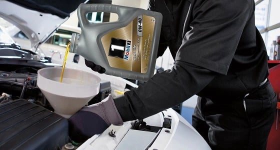 طرق بسيطة لإختيار الزيت المناسب للسيارة في الصيف