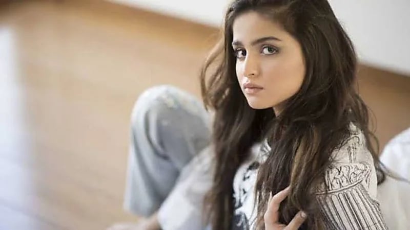 حلا الترك تظهر بلا مكياج مع سعد لمجرد (صورة)