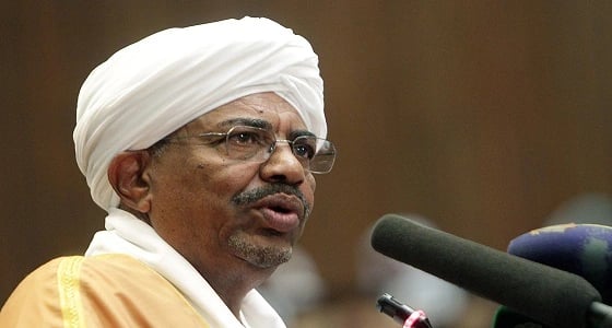 عمر البشير: أمريكا دمرت العالم العربي وتسعى لتقسيم السودان 