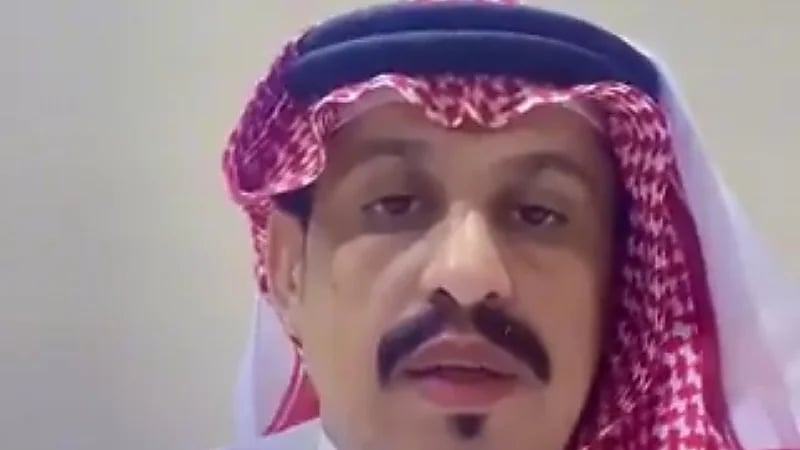 معلم يوجه نصائح ذهبية لأولياء الأمور تضمن مستقبل الطالب بعد الثانوية.. فيديو