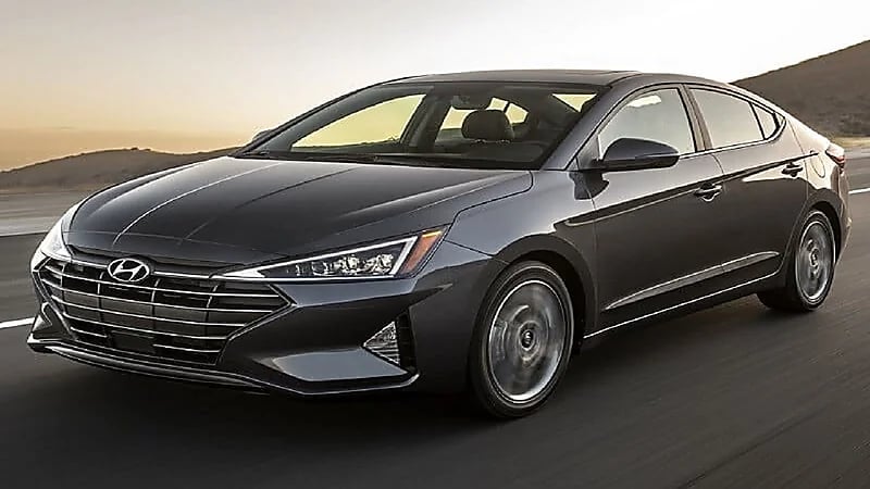 أعلى 5 سيارات سيدان مبيعاً في المملكة