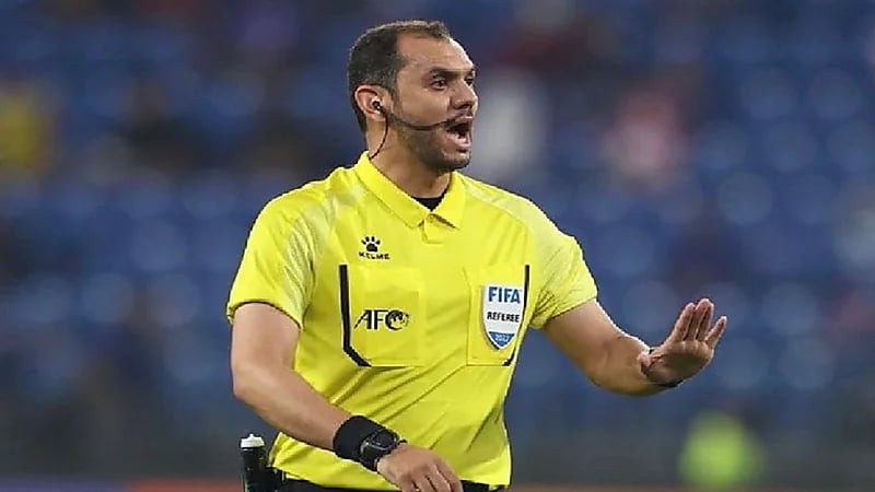 الكشف عن حكم مباراة الهلال والإتحاد في الكلاسيكو